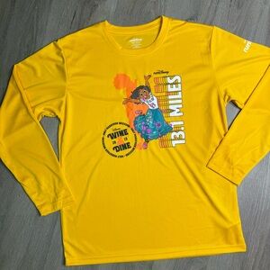 RunDisney 2023 WDW WINE & DINE WEEKEND HALF MARATHON MENS MEDIUM M SHIRT DISNEY